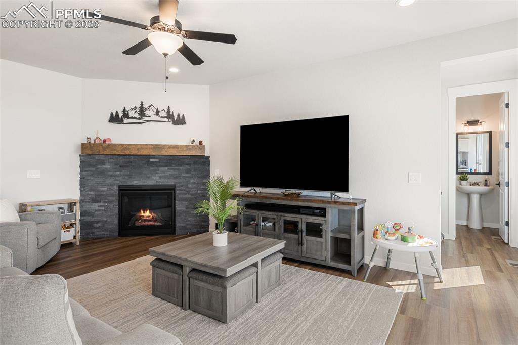 Image 6 of 38: Living Room