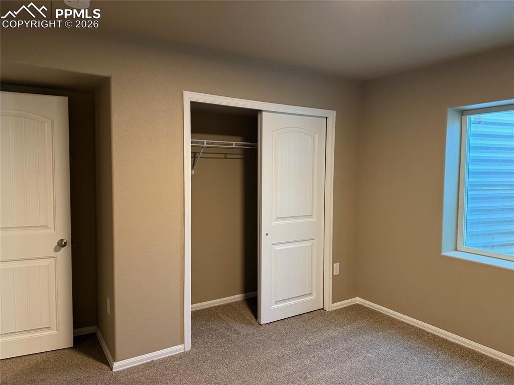 Image 8 of 24: Bedroom