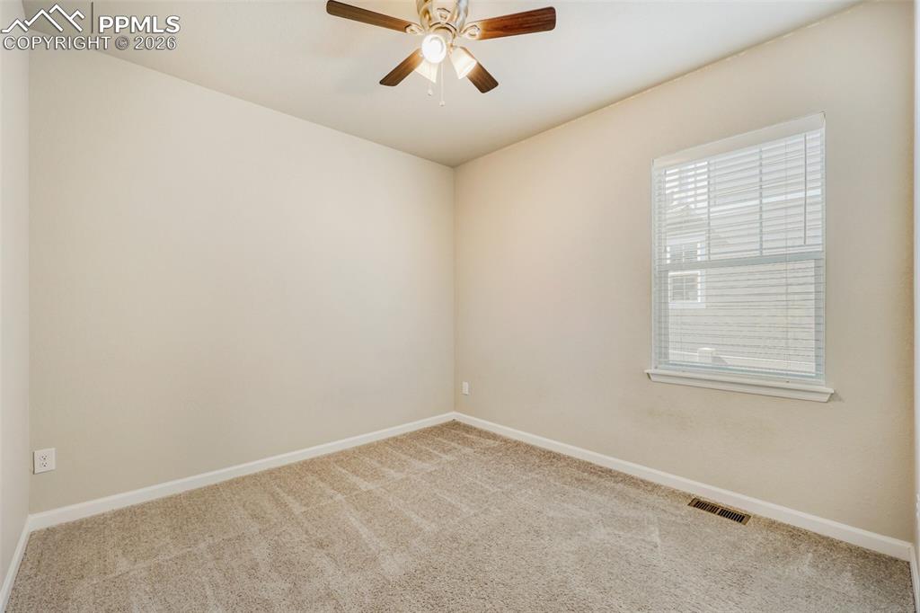 Image 25 of 33: Bedroom