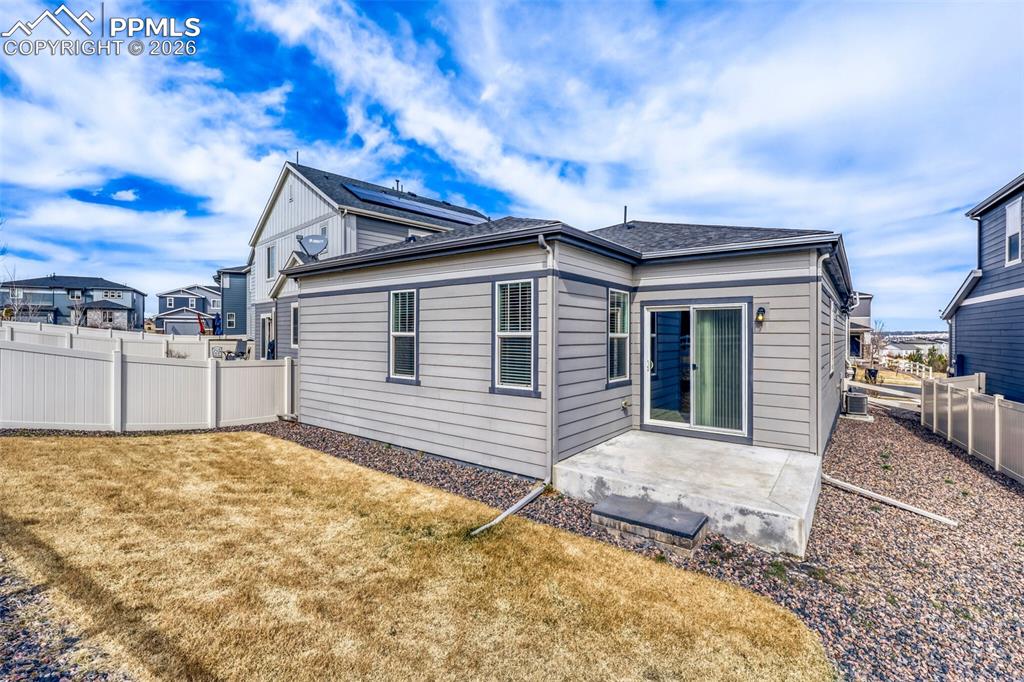 Image 31 of 33: Back of Structure