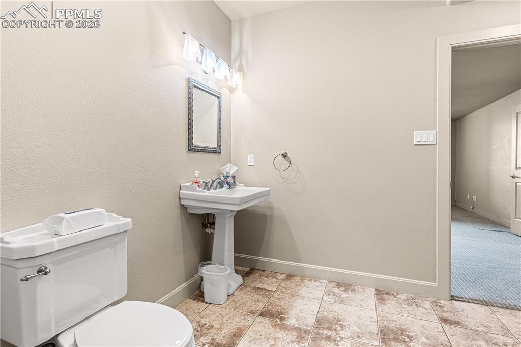 Image 30 of 48: Bathroom