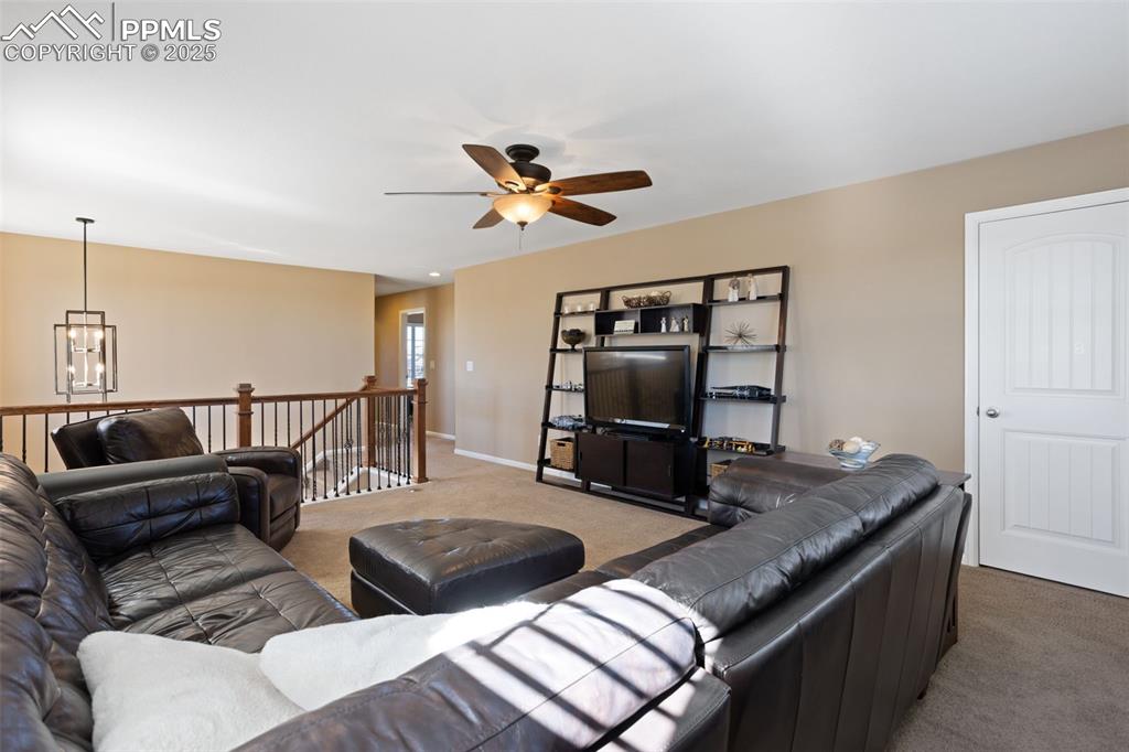 Image 21 of 44: Family Room