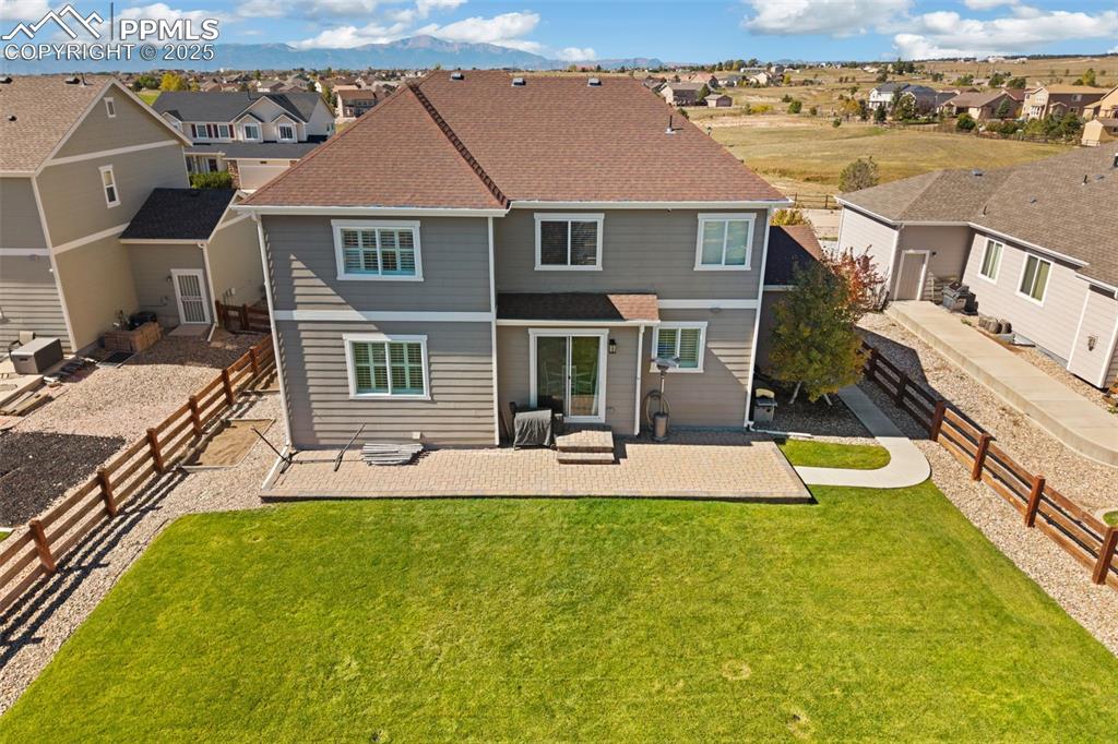 Image 43 of 44: Back of Structure