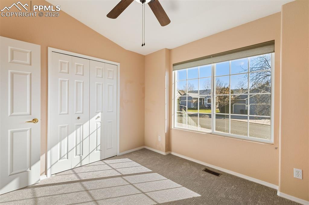 Image 15 of 41: Bedroom