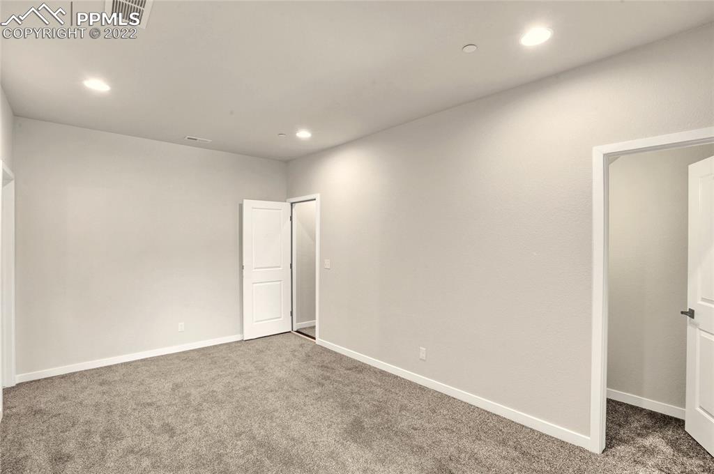 Listing 8688282, Image 35 of 49