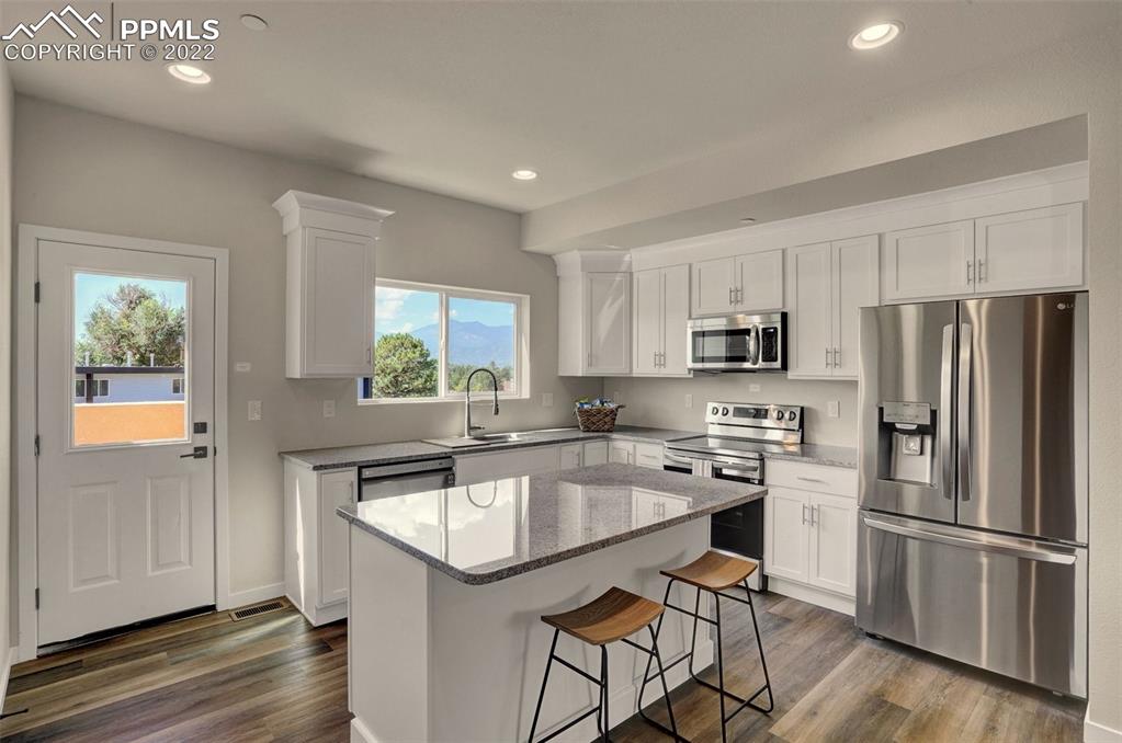 Listing 8688282, Image 9 of 49