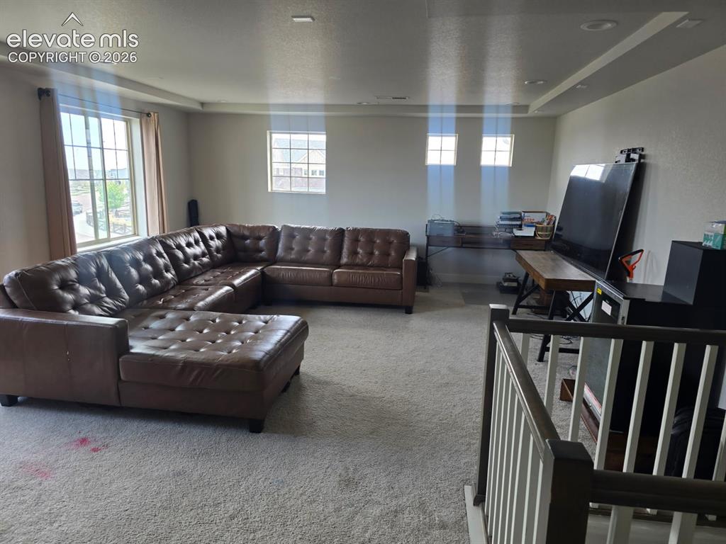 Image 2 of 4: Living Room