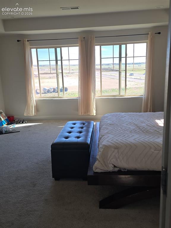 Image 3 of 4: Bedroom