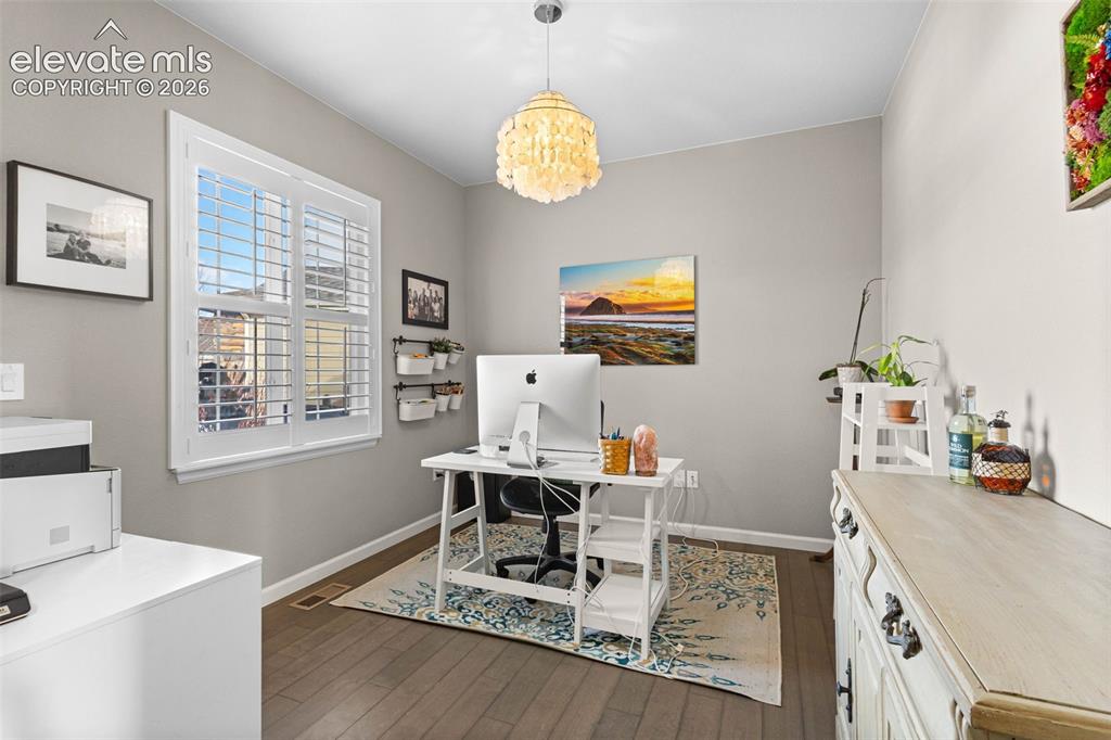 Image 10 of 48: Office