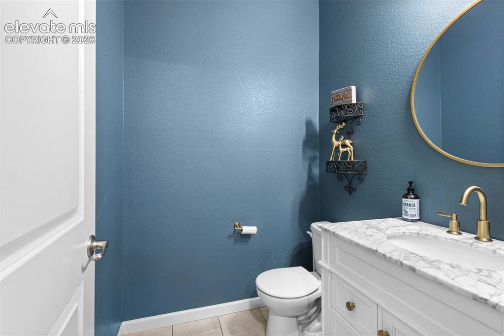 Image 22 of 48: Bathroom