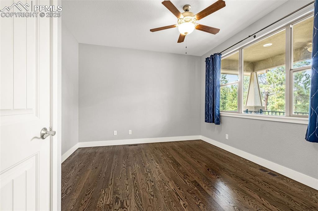 Image 6 of 42: Front Office or Bedroom
