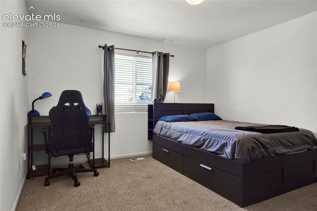 Image 15 of 22: 2nd Bedroom