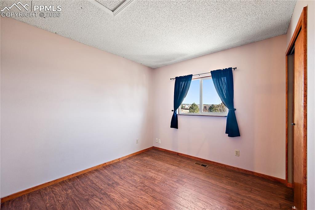 Image 20 of 40: No Description Available