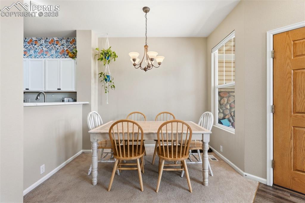 Image 10 of 43: Dining Area