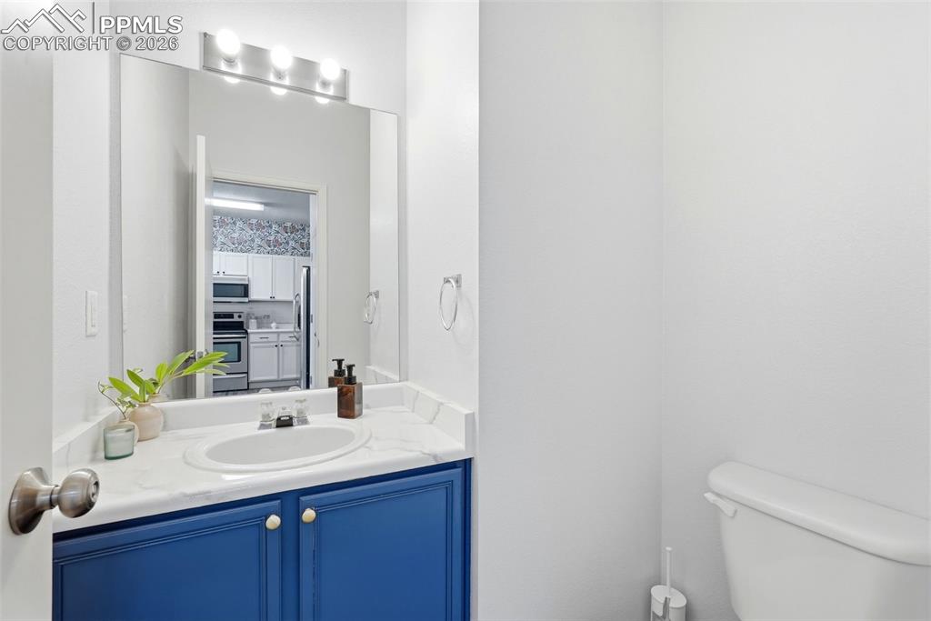 Image 22 of 43: Guest bathroom