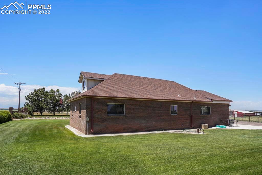 Listing 8694717, Image 2 of 40