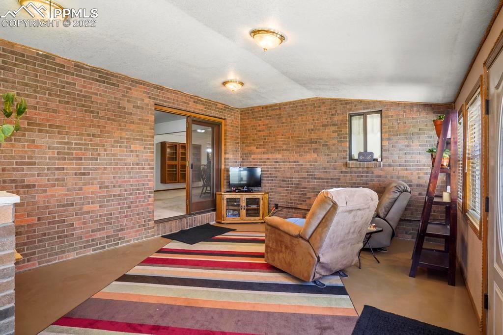 Listing 8694717, Image 26 of 40