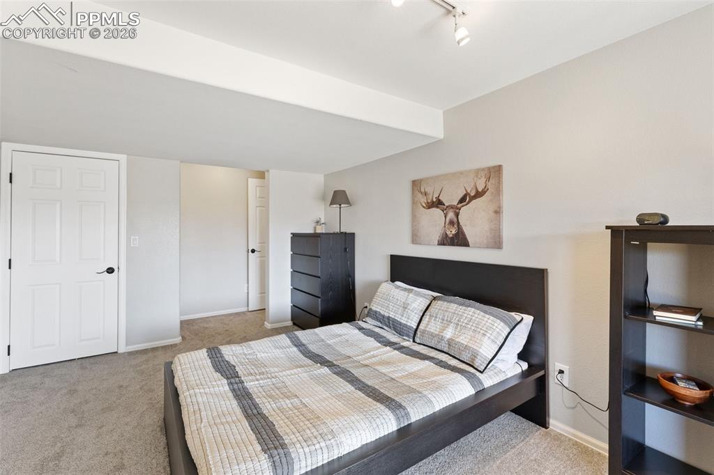 Image 38 of 48: Bedroom