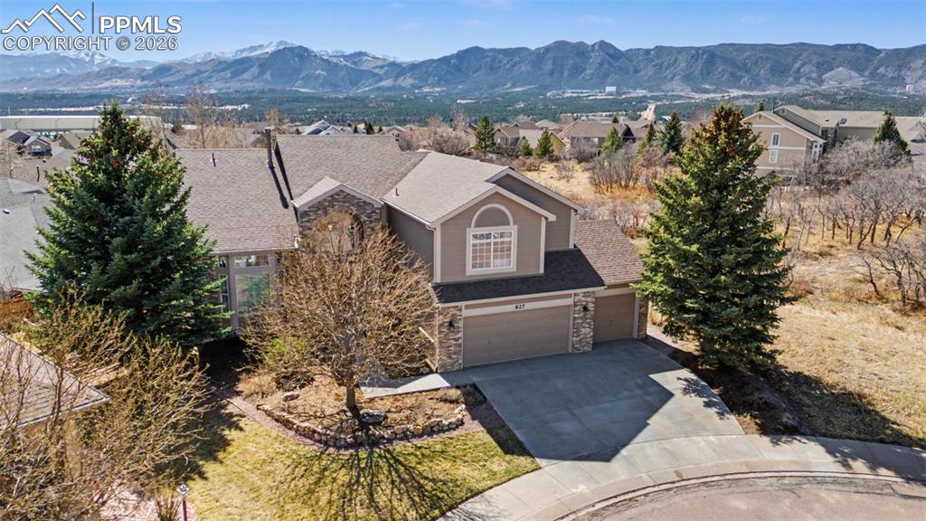 Image 4 of 48: Front of Structure