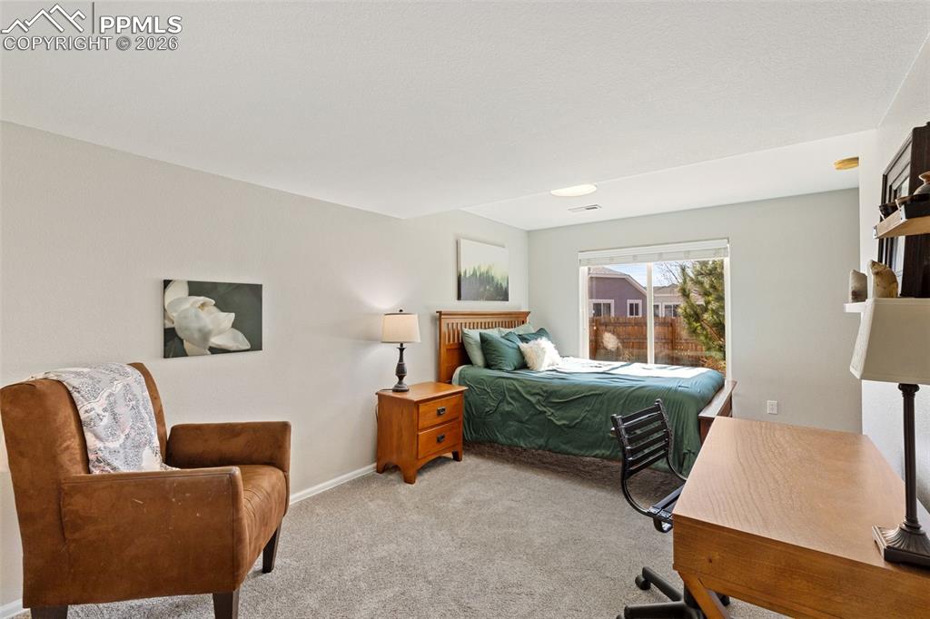 Image 40 of 48: Bathroom