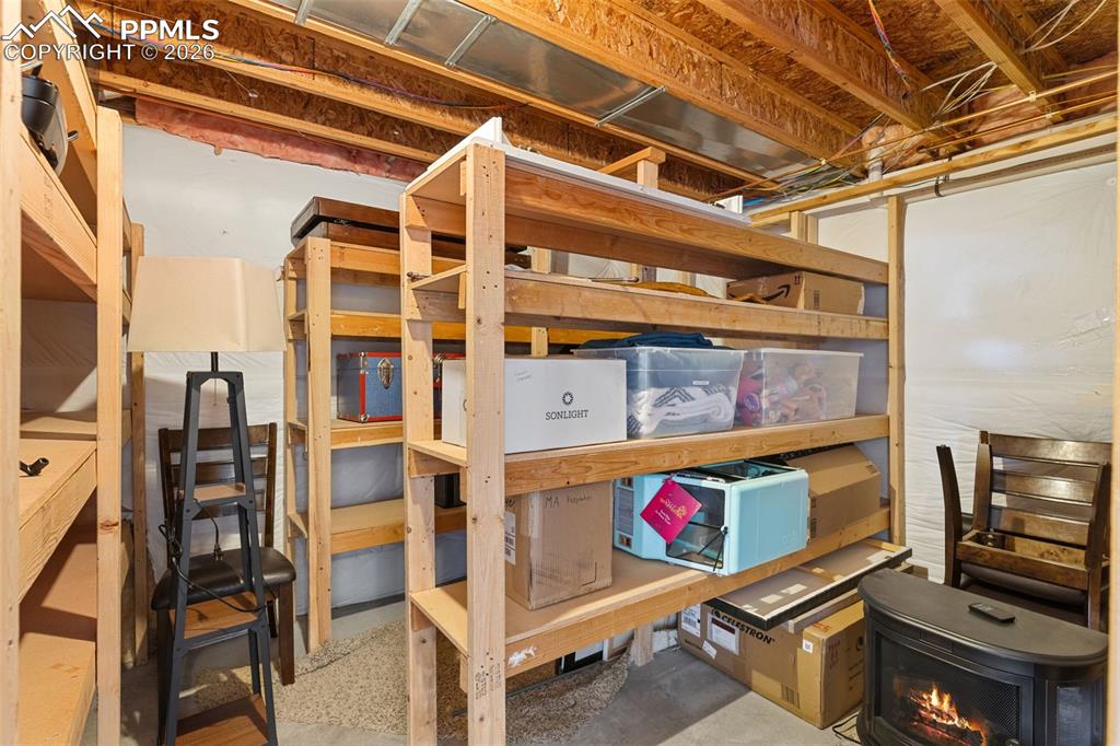 Image 41 of 48: Bedroom