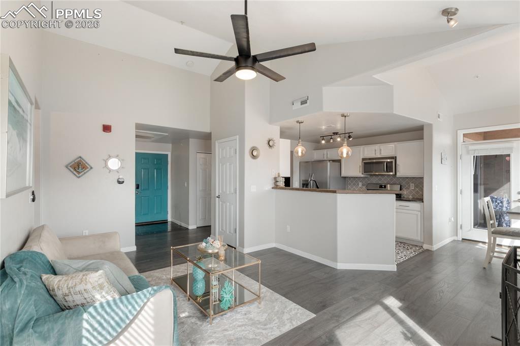 Image 10 of 35: Living Room