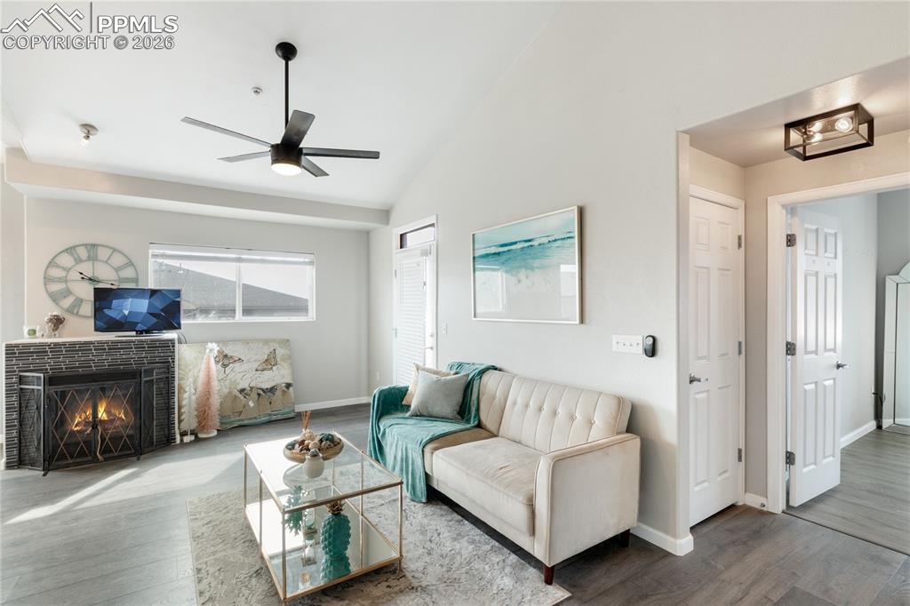 Image 7 of 35: Living Room