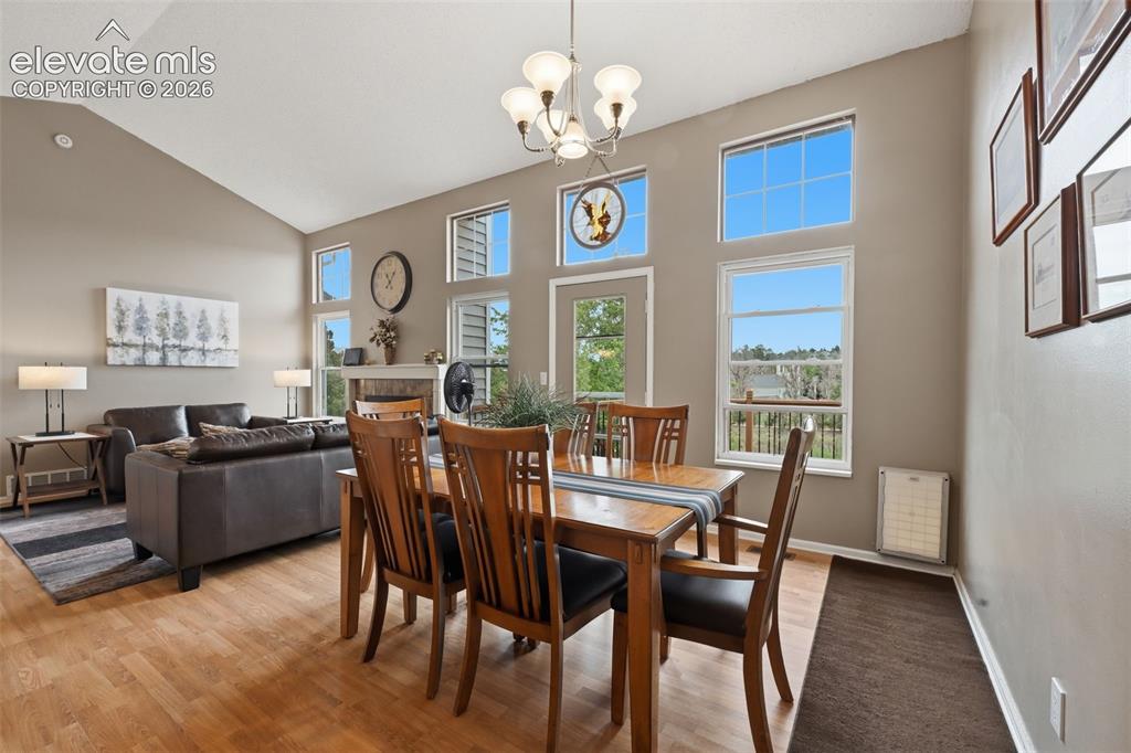 Image 6 of 38: Dining Area