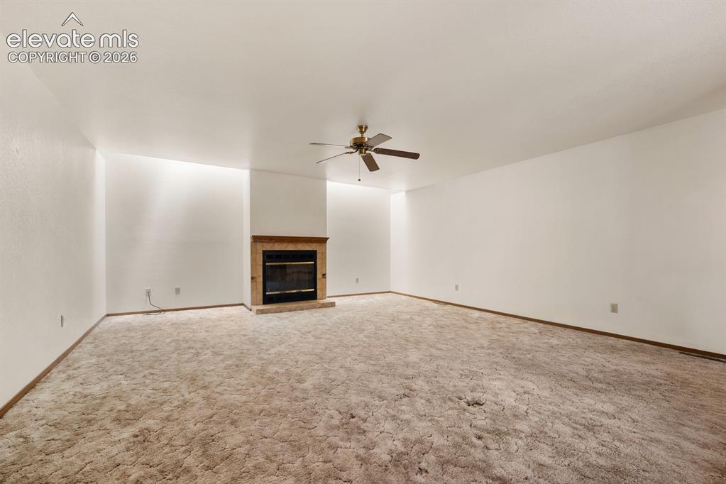 Image 7 of 40: Living Room