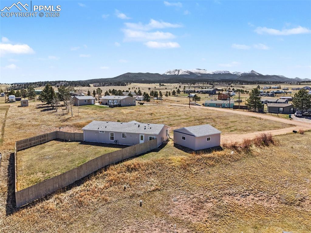 Image 25 of 27: Enjoy breathtaking 360-degree panoramic views from every angle of the prope