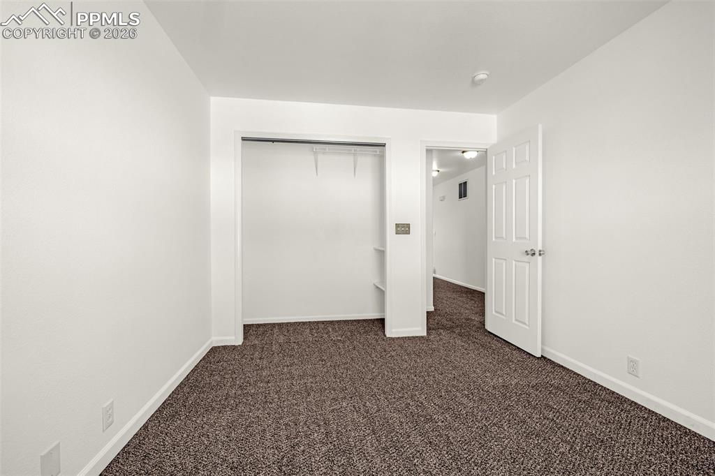 Image 16 of 33: Bedroom