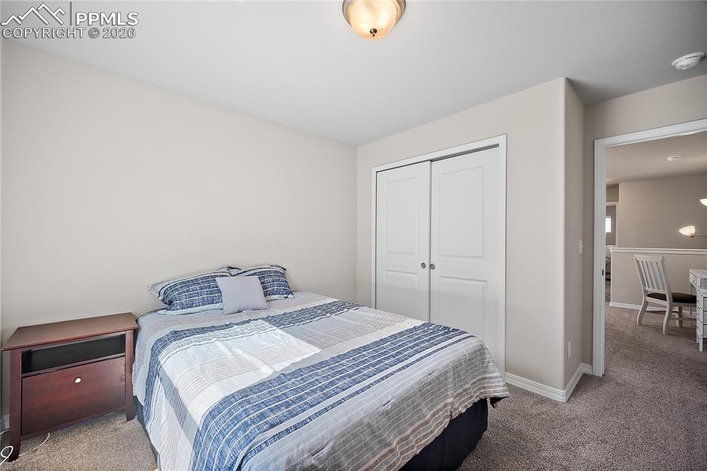 Image 27 of 50: Bedroom