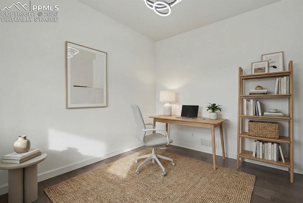 Image 4 of 43: Virtually Staged