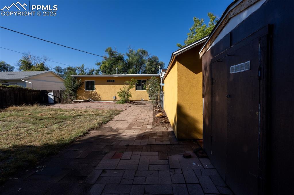 Image 17 of 22: Patio