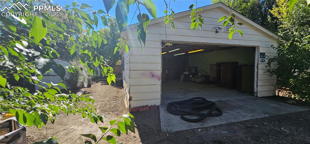 Image 22 of 22: Other