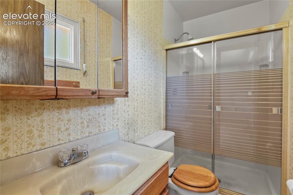 Image 18 of 39: Master Bathroom