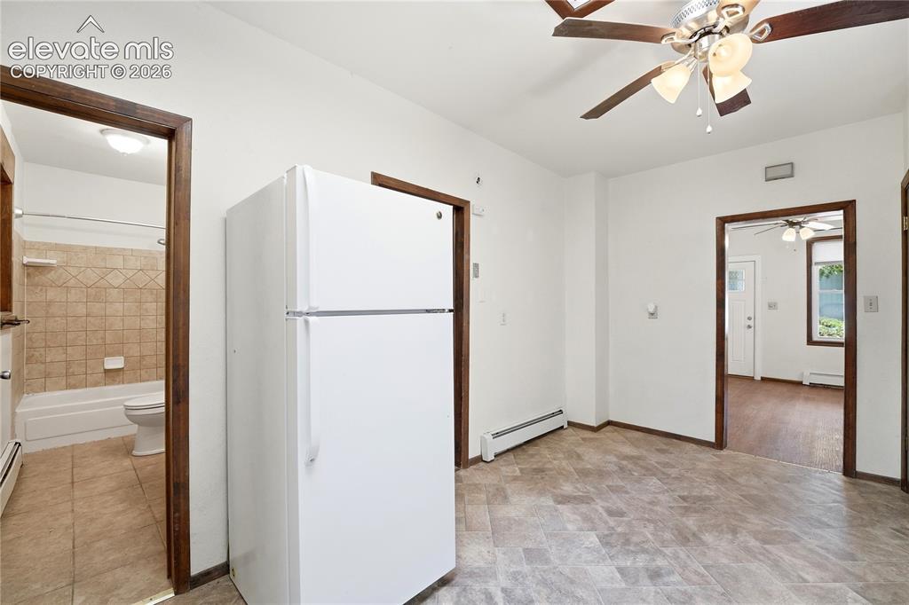 Image 10 of 27: Kitchen