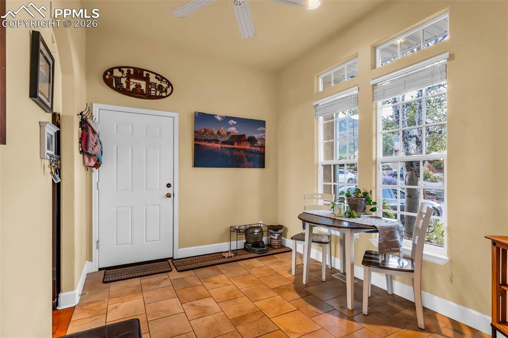 Image 18 of 50: Entry