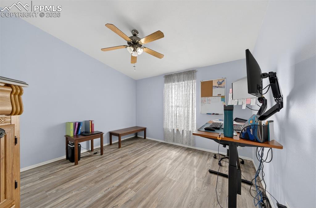 Image 19 of 40: Bedroom