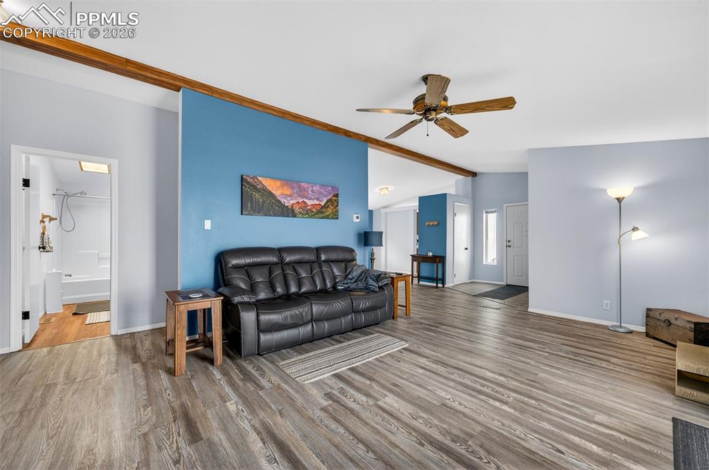 Image 8 of 40: Living Room