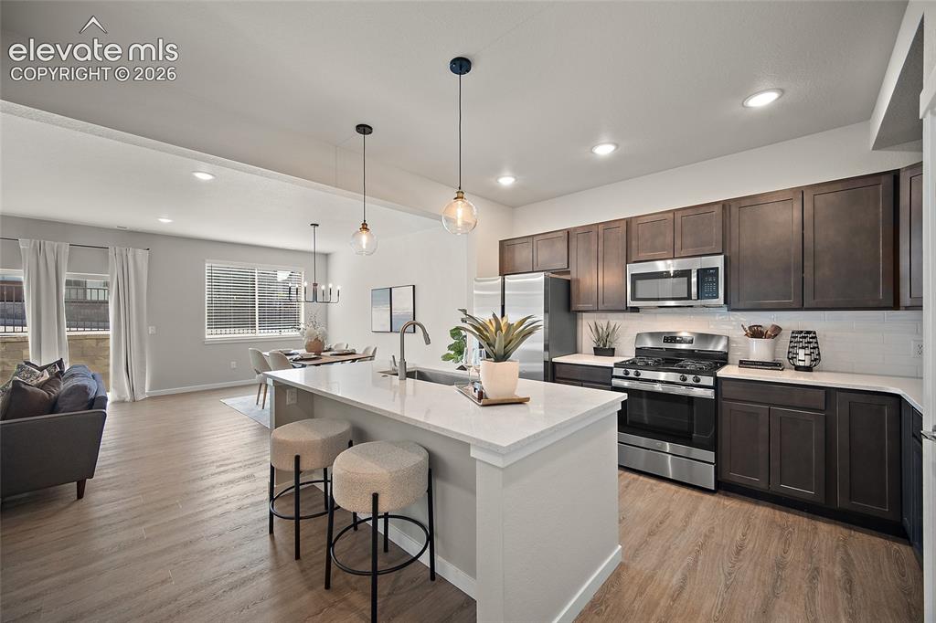Image 5 of 44: Kitchen