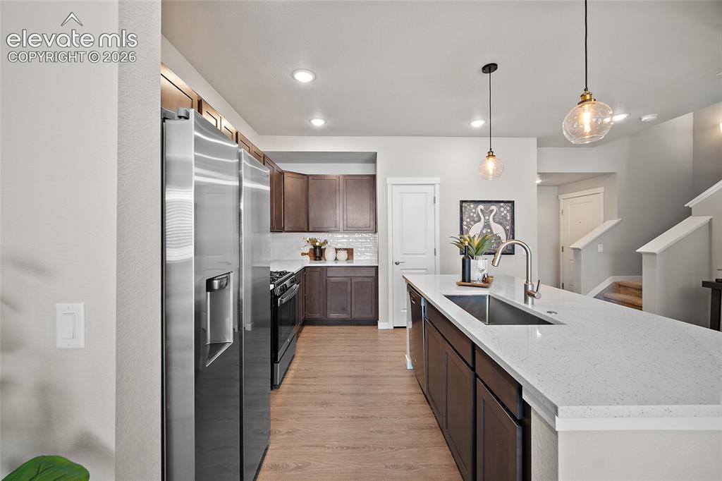 Image 7 of 44: Kitchen