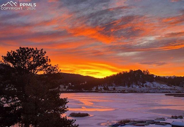 Image 26 of 50: View