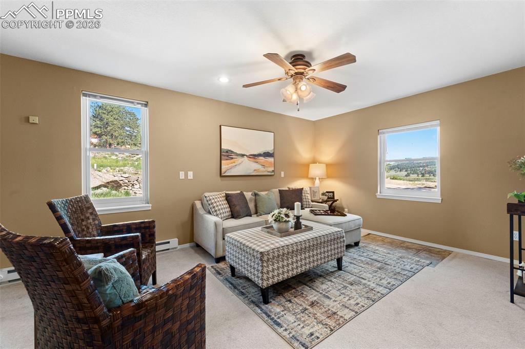 Image 30 of 50: Living Room