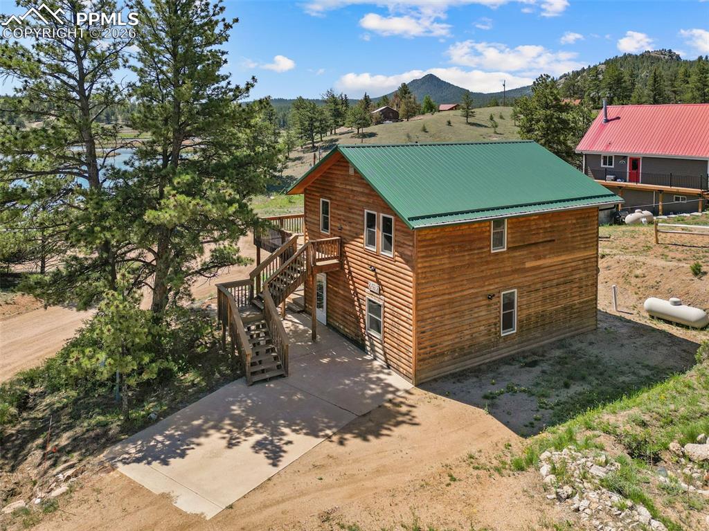 Image 46 of 50: Side of Structure