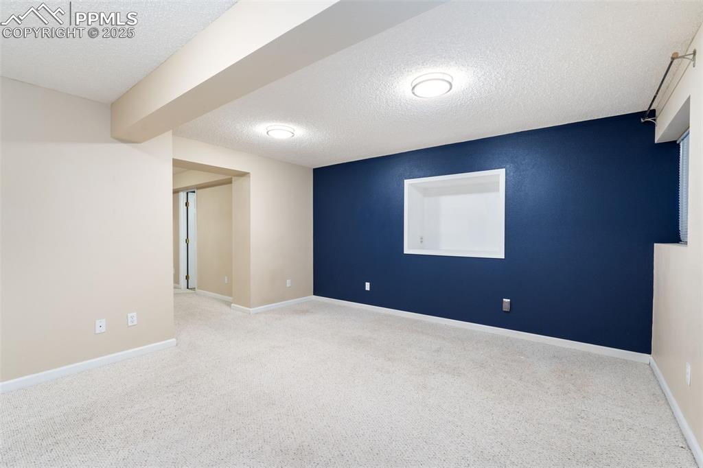 Image 37 of 49: Family Room