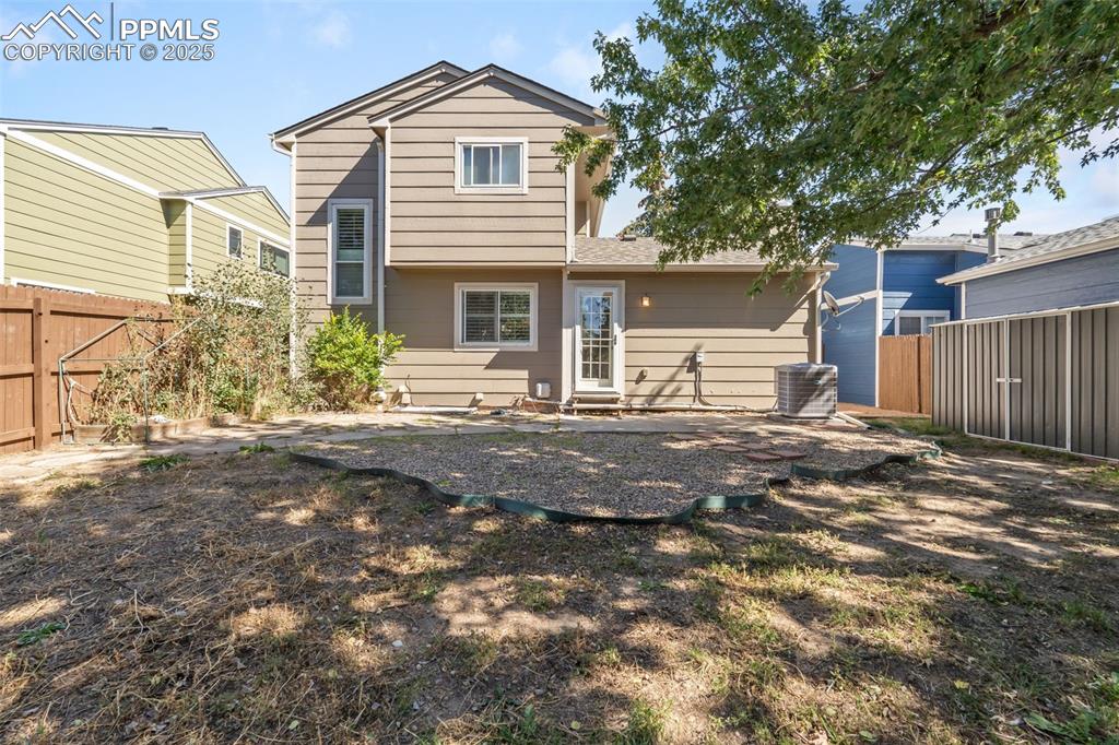 Image 40 of 49: Back of Structure