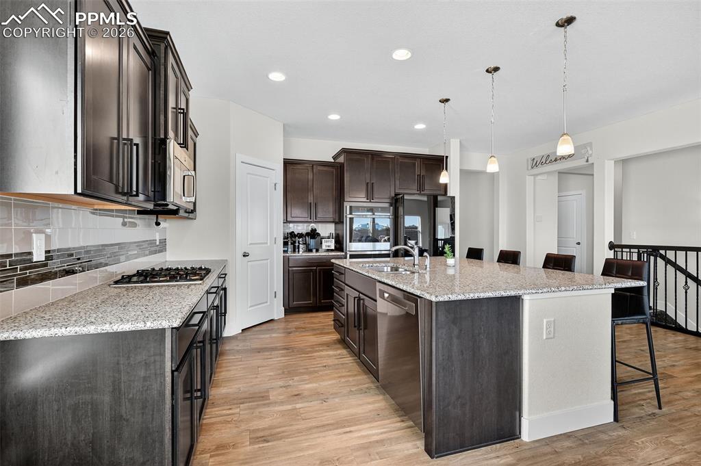 Image 11 of 39: Kitchen