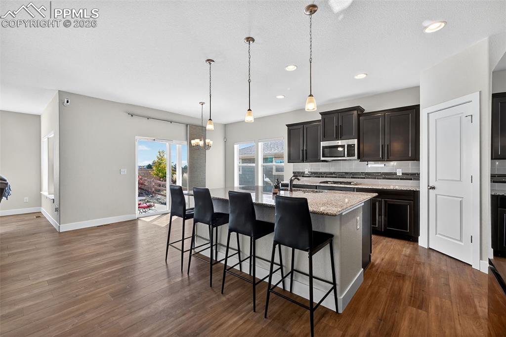 Image 9 of 39: Kitchen