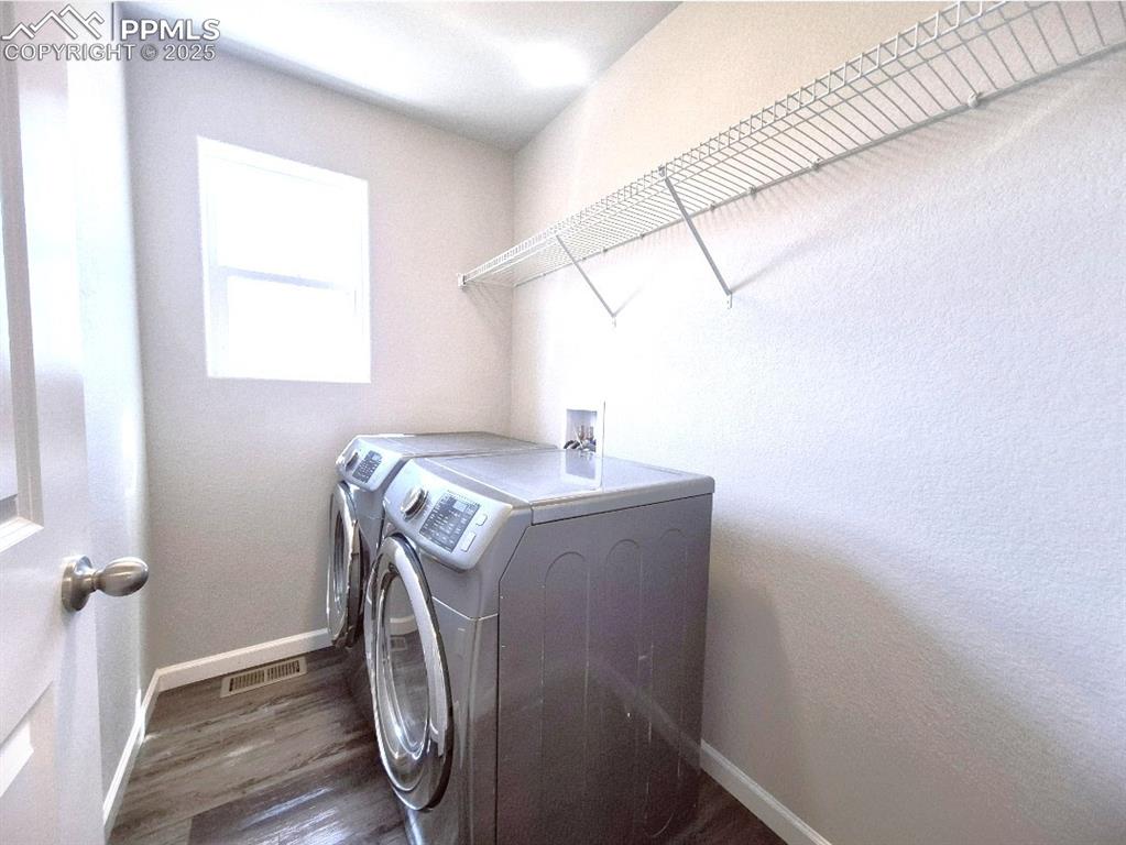 Image 17 of 42: Laundry